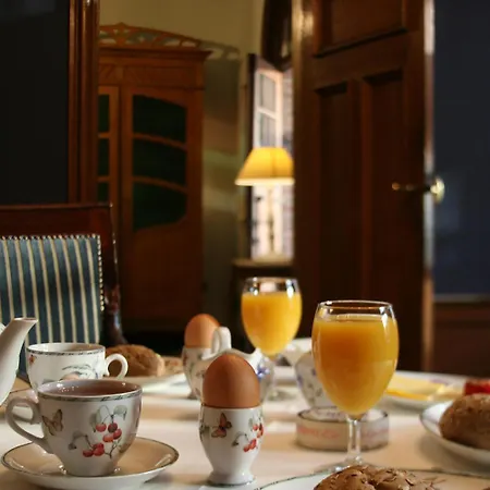 ベッド・アンド・ブレックファスト Het Domherenhuis B&b, Restaurant Calice Heusden-Zolder
